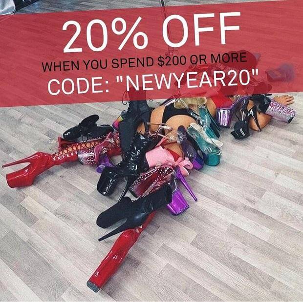 Boxing Day Sale with various stylish shoes and a discount code for a limited-time offer.