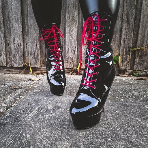 Kiss, Kiss Kiss - Review